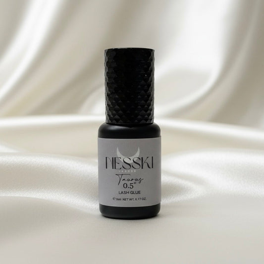LASH GLUE TAURO 